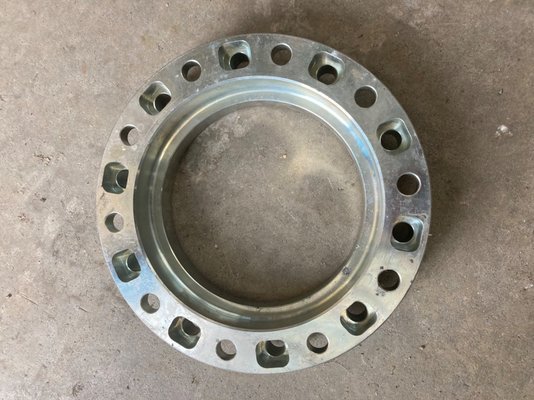 Pièce matériel de récolte - Système de chenilles caoutchouc - ENTRETOISE 10 TROUS