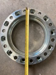 Pièce matériel de récolte - Système de chenilles caoutchouc - ENTRETOISE 10 TROUS