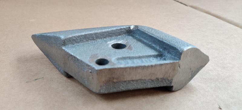 Pièce matériel de récolte - Récolte de haricots - SABOT LATERAL ALLIAGE FONTE PICKETT 116023