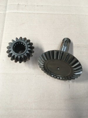 Pièce matériel de récolte - Cueilleur à maïs - COUPLE CONIQUE Z18/29