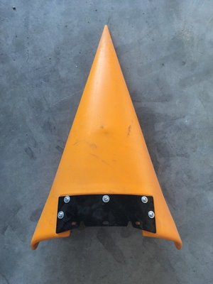 Pièce matériel de récolte - Cueilleur à maïs - POINTE PLASTIQUE 75 CM - ORANGE