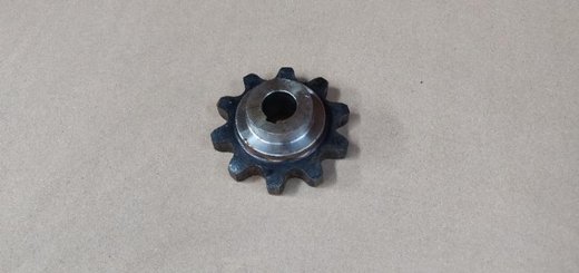 Pièce matériel de récolte - Cueilleur à maïs - PIGNON ENTRAINEMENT CHAINE CUEILLEUSE  Z=10 P=30 RUL