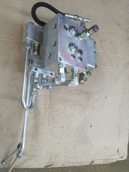 Pièce matériel de récolte - Cueilleur à maïs - CENTRALE HYDRAULIQUE