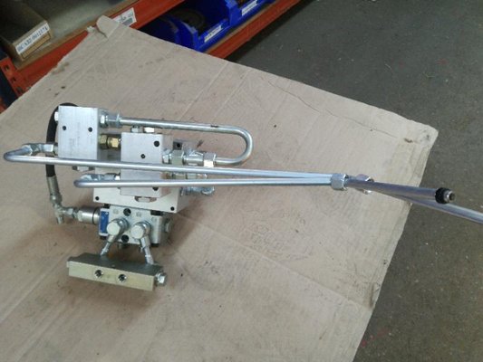 Pièce matériel de récolte - Cueilleur à maïs - CENTRALE HYDRAULIQUE