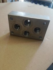 Pièce matériel de récolte - Cueilleur à maïs - BLOC HYDRAULIQUE