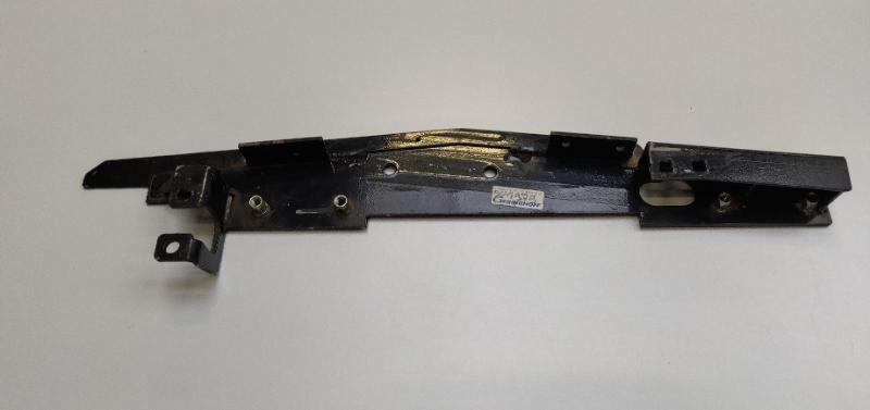 Pièce matériel de récolte - Cueilleur à maïs - ABDECKUNG KETTENRAD GESCHW.