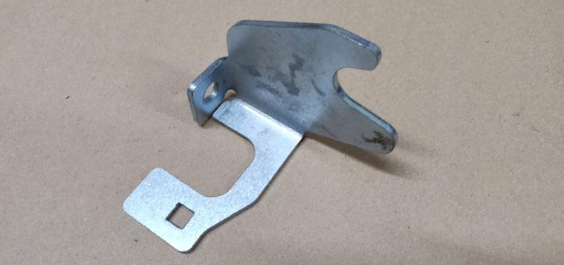 Pièce matériel de récolte - Cueilleur à maïs - PATTE DROITE