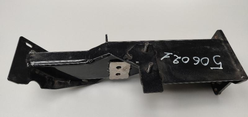 Pièce matériel de récolte - Cueilleur à maïs - CHASSIS AVANT DROIT