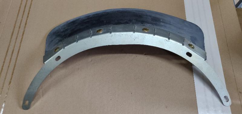 Pièce matériel de récolte - Cueilleur à maïs - KIT BAVETTE POINTE LARG 80