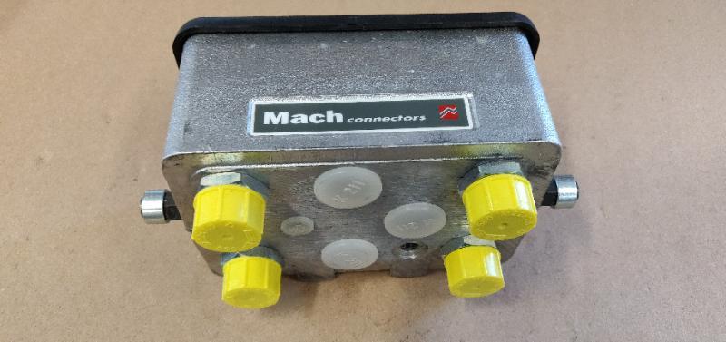 Pièce matériel de récolte - Cueilleur à maïs - MACH 7 CONNECTOR